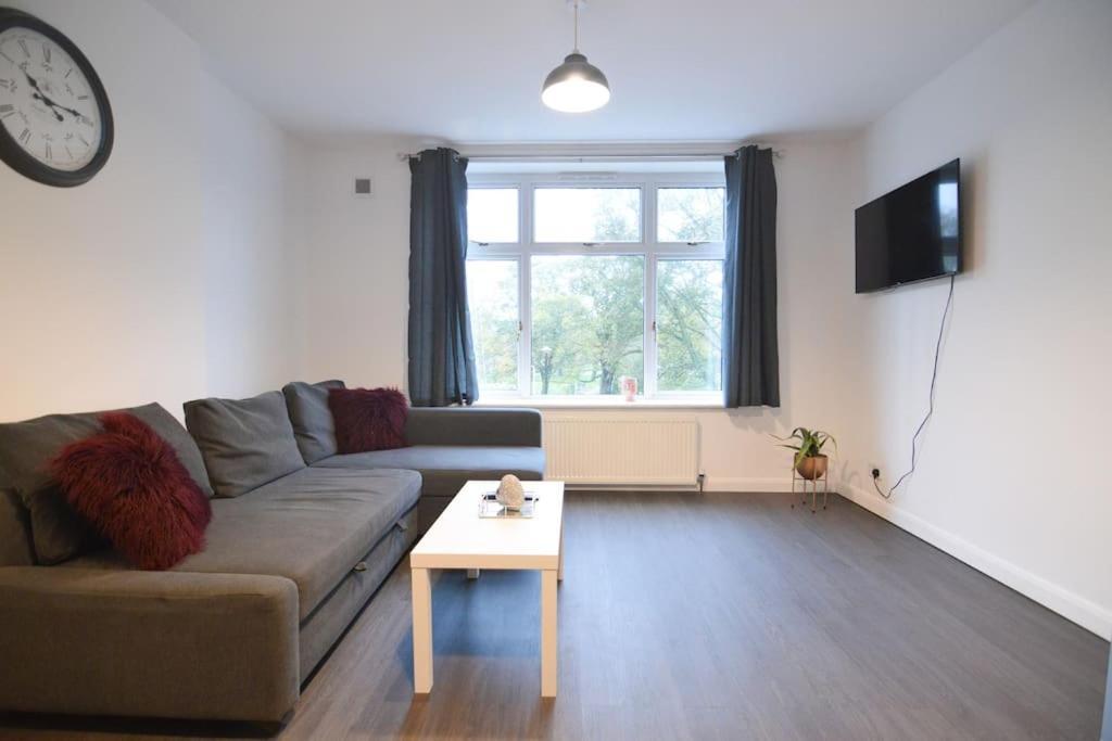 Contemporary 3 Bedroom Flat Kirkcaldy Exteriör bild